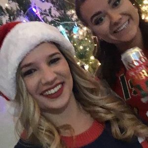 Meet your Posher, Mikayla